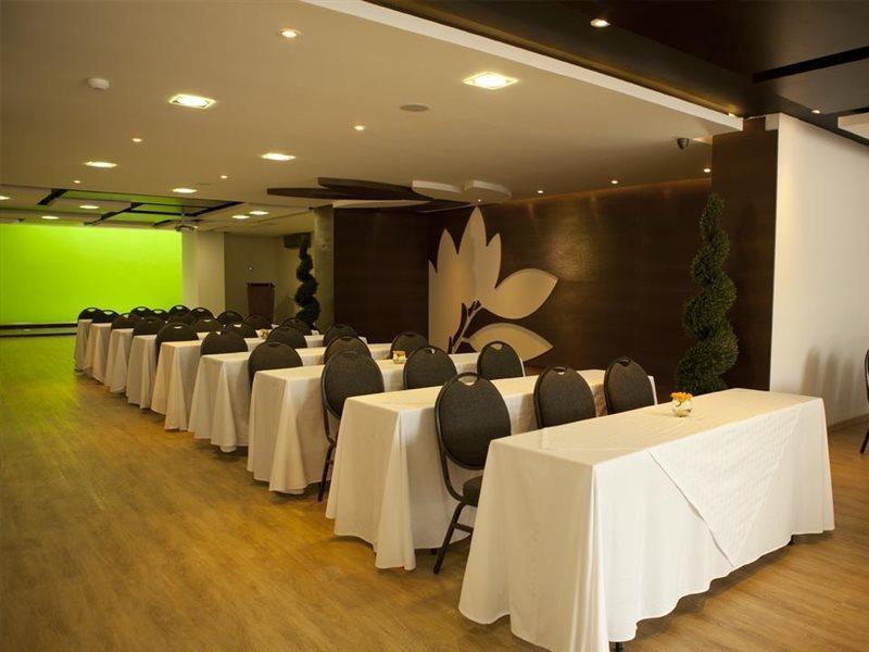San Simon Hotel Pereira By Soratama Zewnętrze zdjęcie Meeting room