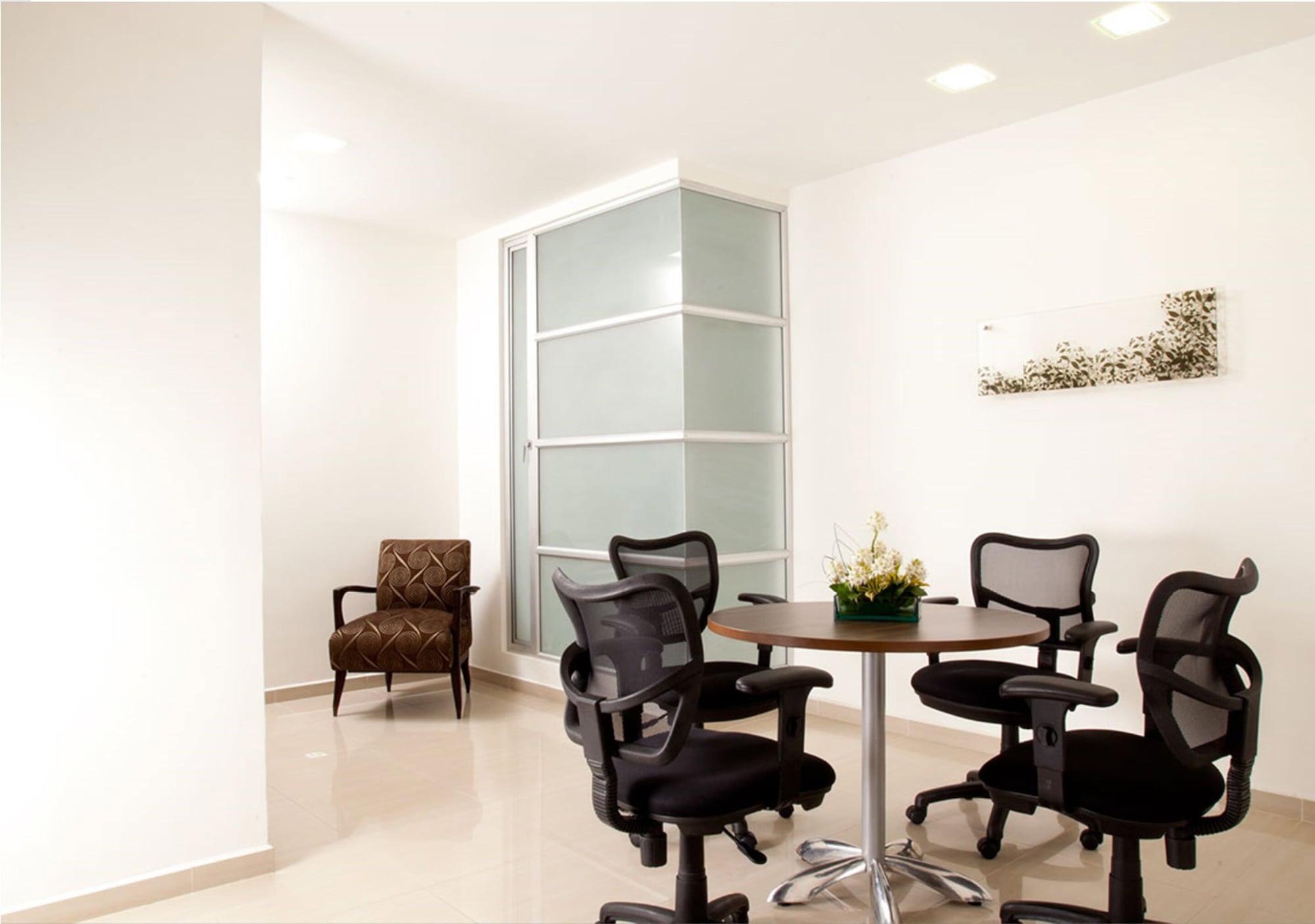 San Simon Hotel Pereira By Soratama Zewnętrze zdjęcie A typical office