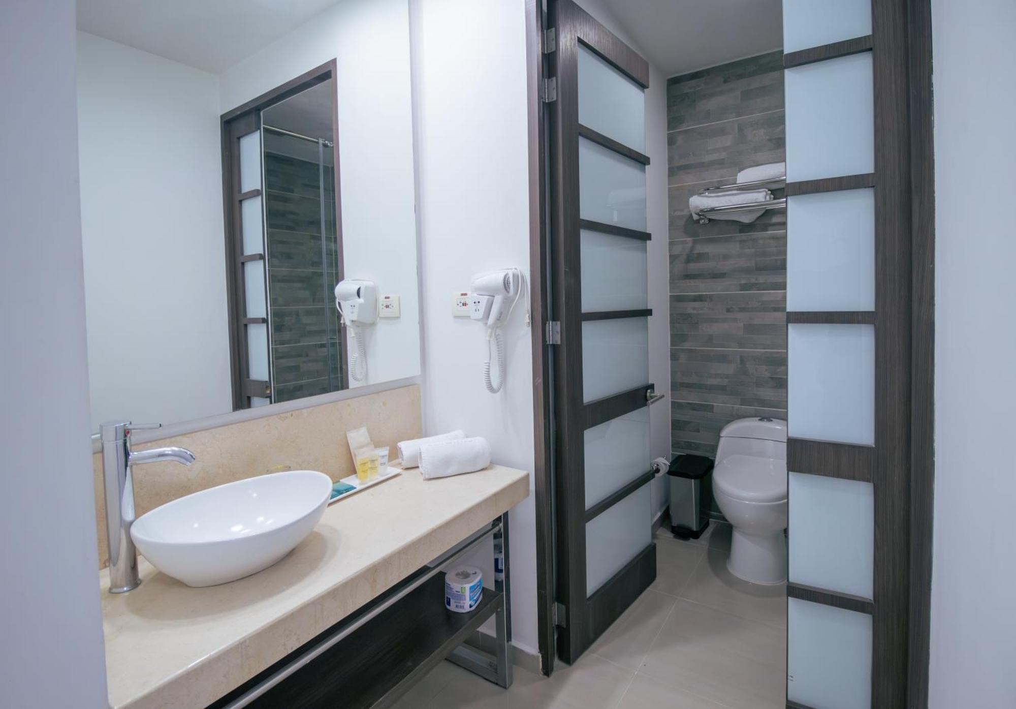 San Simon Hotel Pereira By Soratama Zewnętrze zdjęcie Bathroom