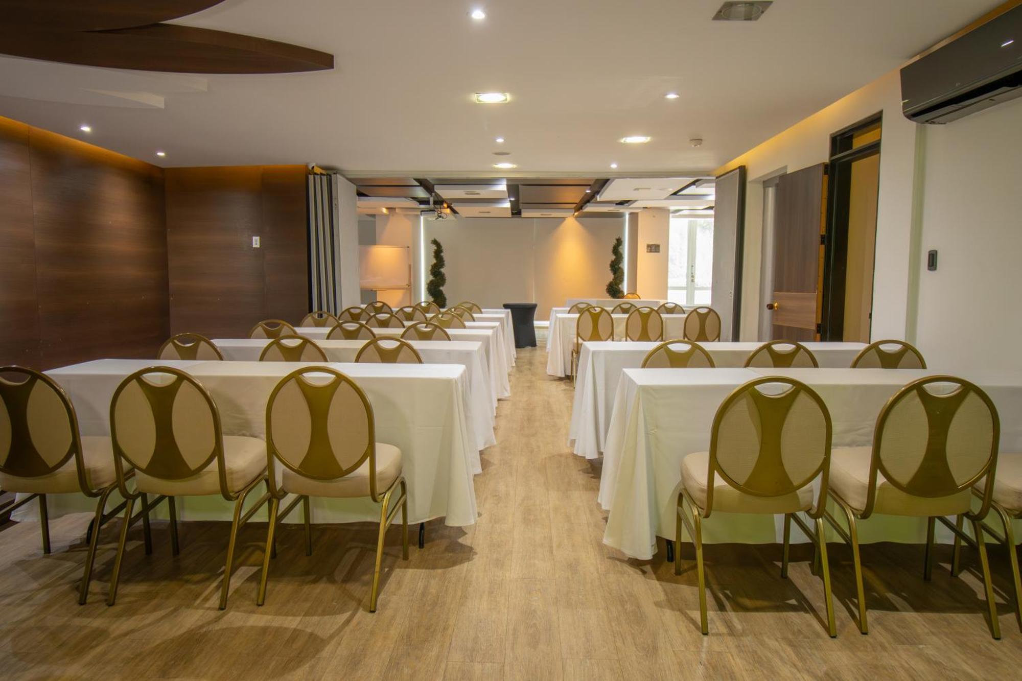 San Simon Hotel Pereira By Soratama Zewnętrze zdjęcie Meeting room