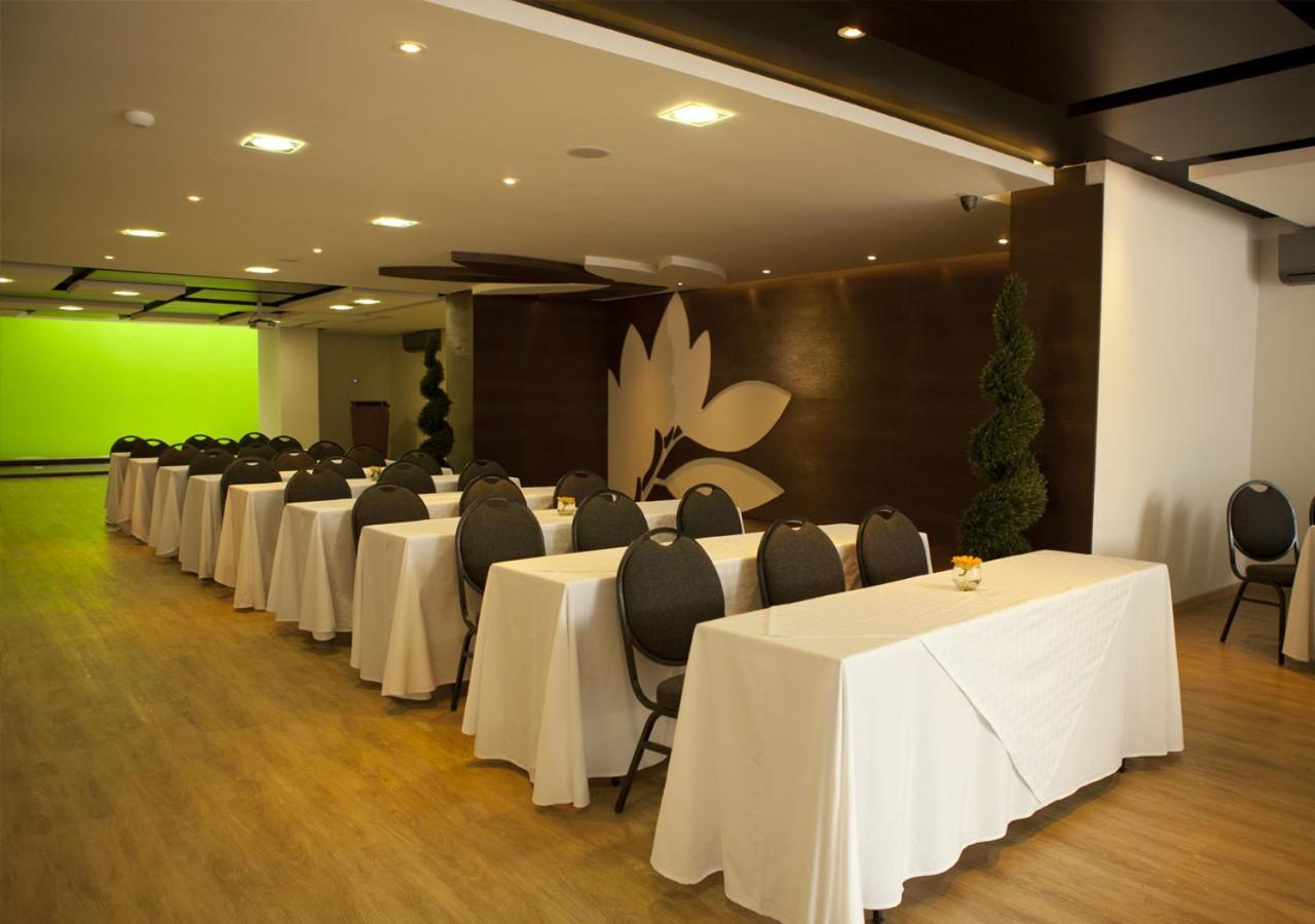 San Simon Hotel Pereira By Soratama Zewnętrze zdjęcie Meeting room